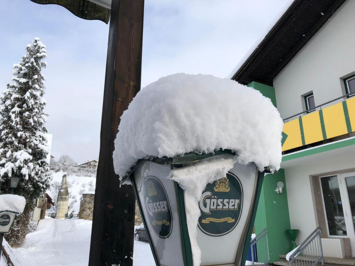 Gasthof Zum Mohrn Oberwoelz Stadt Bagian luar foto