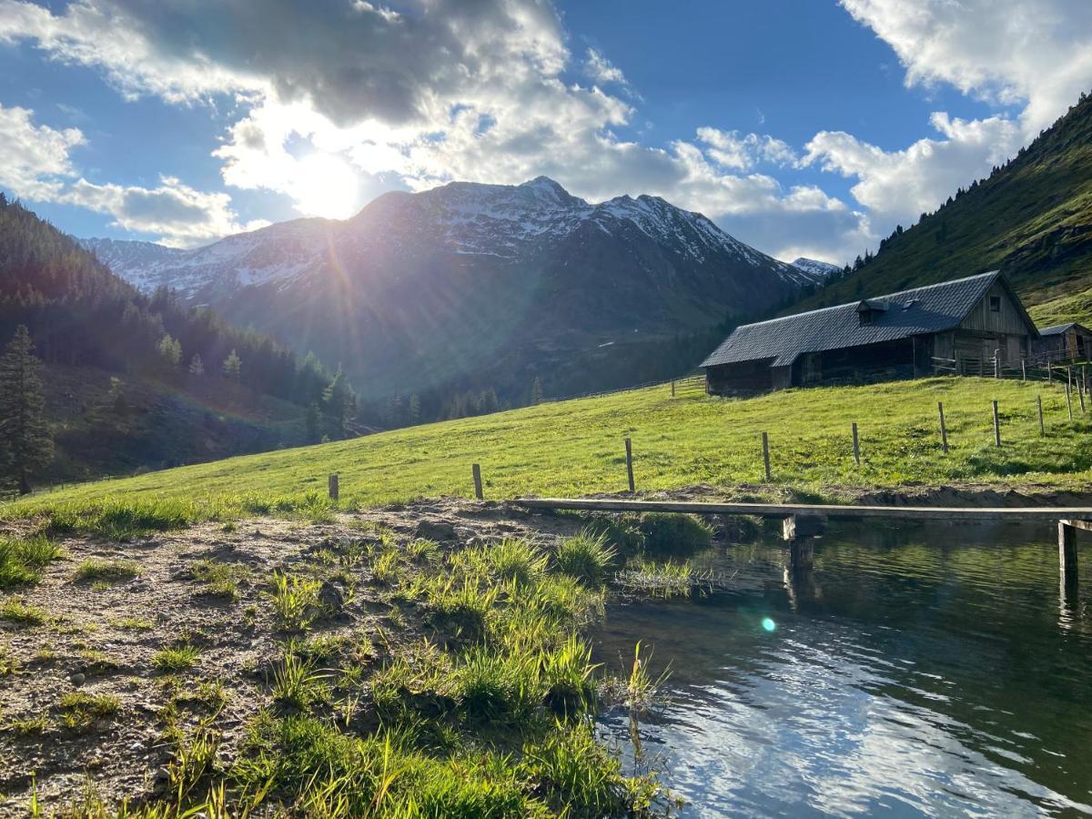 Gasthof Zum Mohrn Oberwoelz Stadt Bagian luar foto