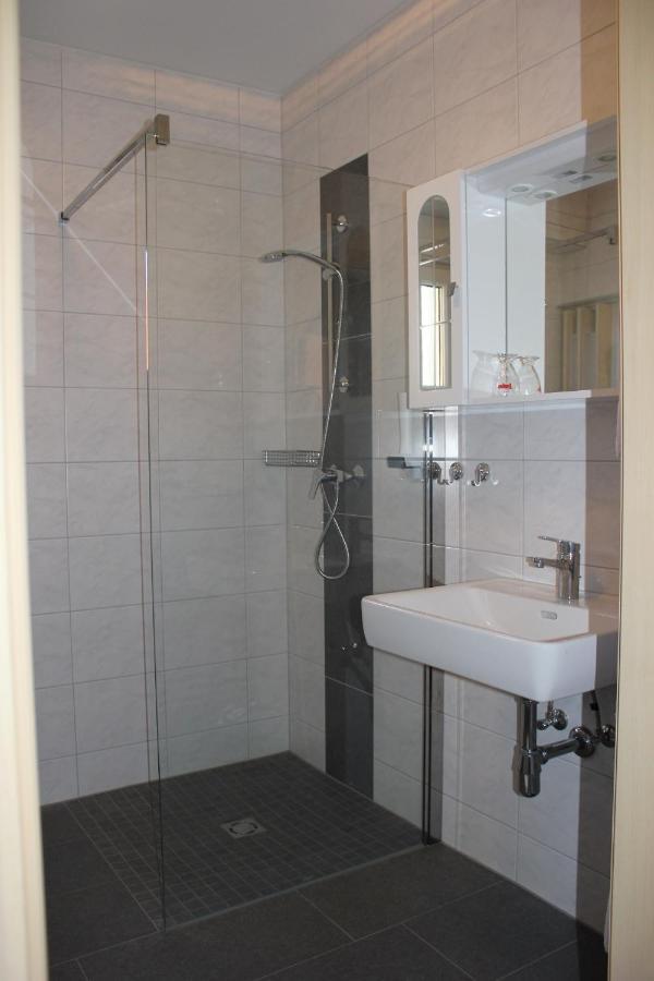 Gasthof Zum Mohrn Oberwoelz Stadt Bagian luar foto