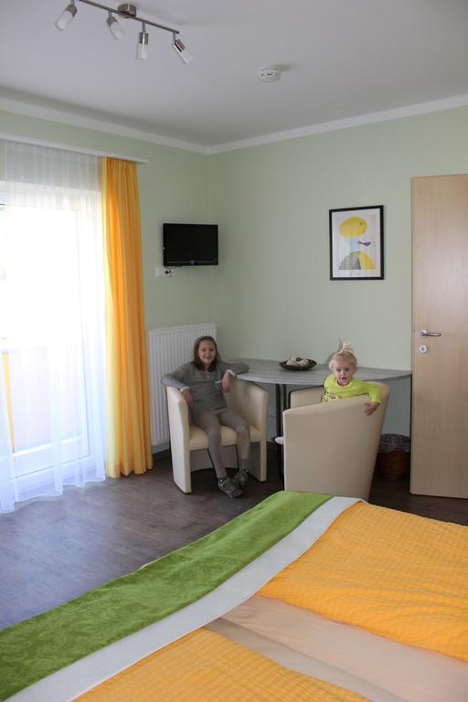 Gasthof Zum Mohrn Oberwoelz Stadt Bagian luar foto